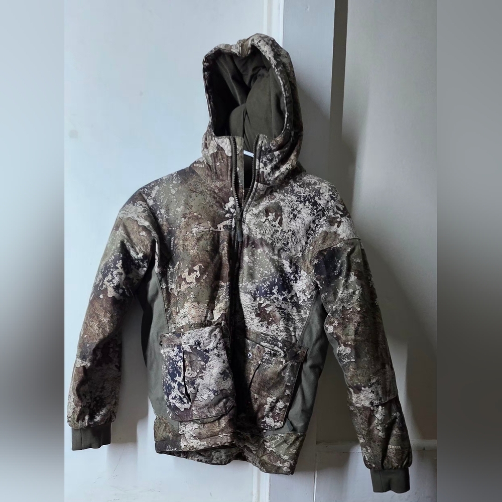 Red Head Bone-Dry Boys XL Camouflage hooded Jacket With Pockets. Soft Inside.
